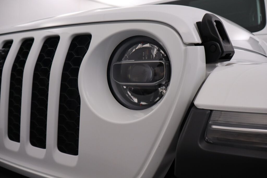 Jeep Wrangler 2021 Sahara 2.0 PHEV AT8 4x4 / Huippuhieno! / Avattava katto / Adap.vakkari / Nahat / BLIS / Etu ja taka kamera / Keyless / - RAHOITUS TÄHÄN AUTOON VAIN 3.99% - 