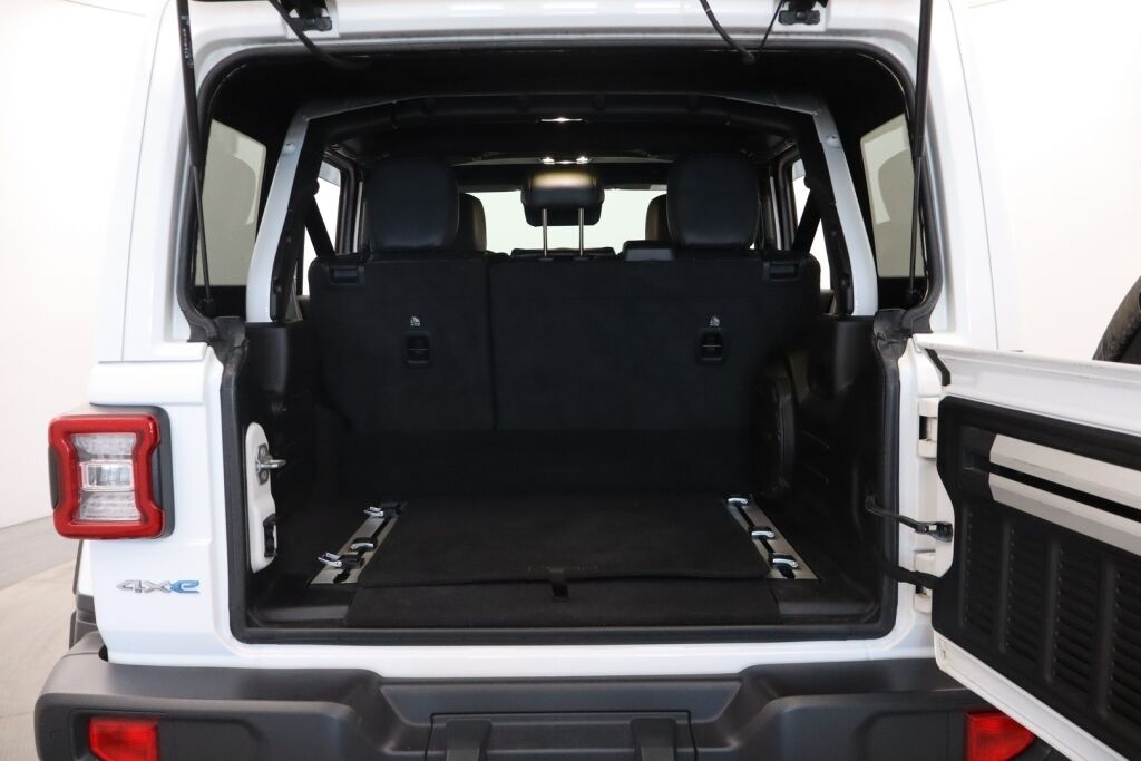Jeep Wrangler 2021 Sahara 2.0 PHEV AT8 4x4 / Huippuhieno! / Avattava katto / Adap.vakkari / Nahat / BLIS / Etu ja taka kamera / Keyless / - RAHOITUS TÄHÄN AUTOON VAIN 3.99% - 