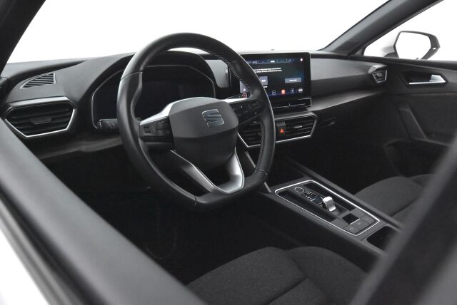 Seat Leon 2023 1,5 TGI 130 Style DSG / ACC / Kamera / KeylessGo / LED / Merkkihuollettu 6/25 viimeisin / Suomiauto