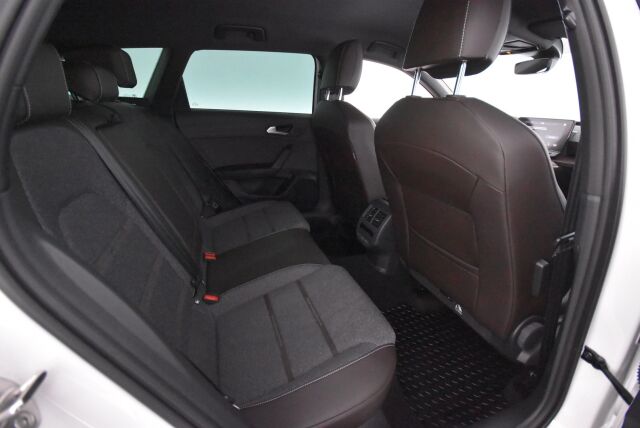 Seat Leon 2023 1,5 TGI 130 Style DSG / ACC / Kamera / KeylessGo / LED / Merkkihuollettu 6/25 viimeisin / Suomiauto