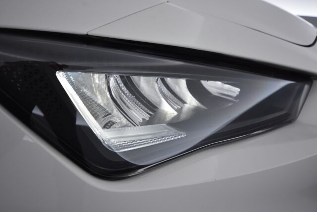 Seat Leon 2023 1,5 TGI 130 Style DSG / ACC / Kamera / KeylessGo / LED / Merkkihuollettu 6/25 viimeisin / Suomiauto