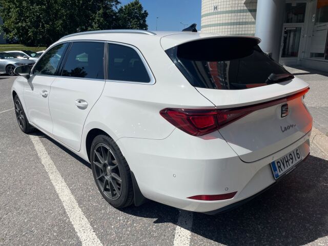 Seat Leon 2023 1,5 TGI 130 Style DSG / ACC / Kamera / KeylessGo / LED / Merkkihuollettu 6/25 viimeisin / Suomiauto