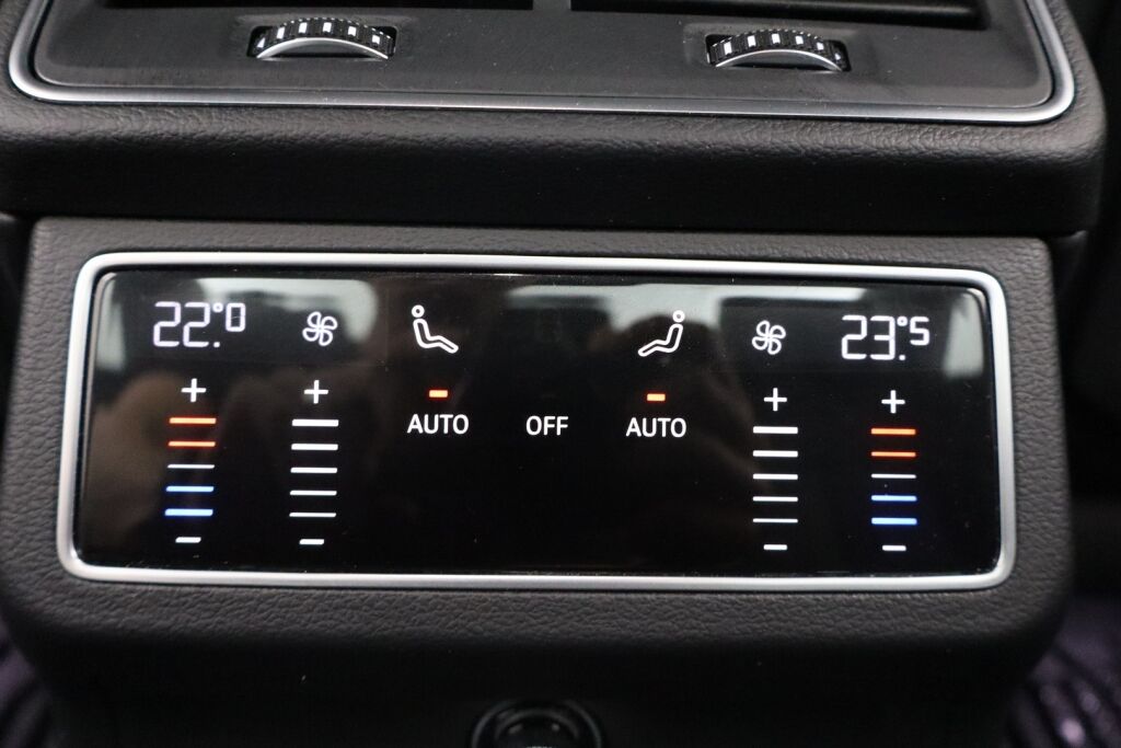 Audi A6 2024 Sedan 50 TFSI e Land of quattro / 1-Om. Suomiauto / Nahkaverhoilu / Sähk. koukku / P-Kamera / Navigointi