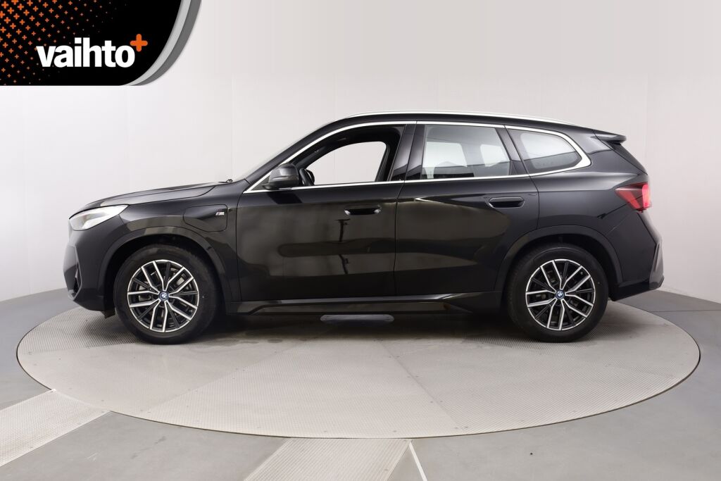 BMW X1 2023 U11 25e xDrive Charged Edition M Sport / Harman&Karon / Takuu 12/2025 / Koukku /