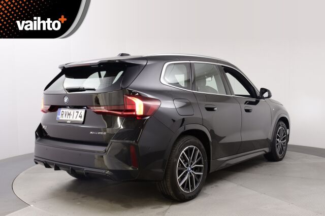 BMW X1 2023 U11 25e xDrive Charged Edition M Sport / Harman&Karon / Takuu 12/2025 / Koukku /