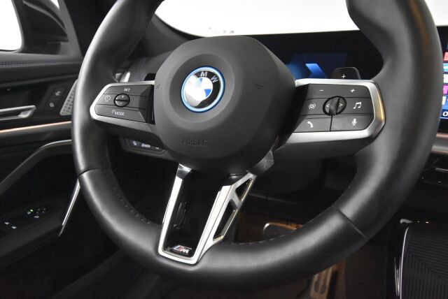 BMW X1 2023 U11 25e xDrive Charged Edition M Sport / Harman&Karon / Takuu 12/2025 / Koukku /