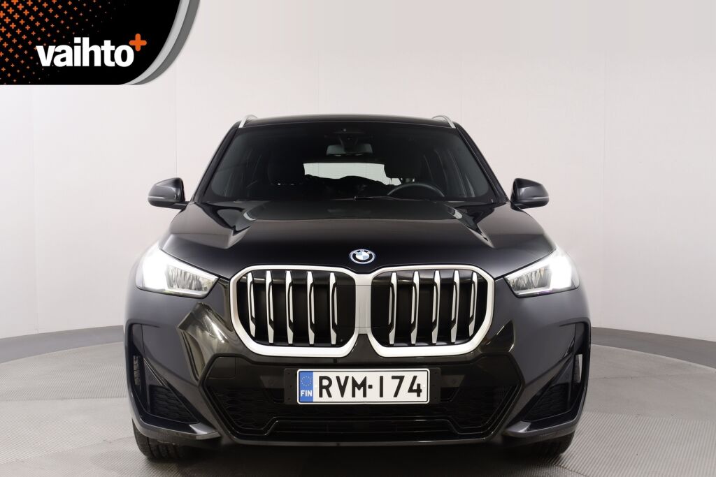 BMW X1 2023 U11 25e xDrive Charged Edition M Sport / Harman&Karon / Takuu 12/2025 / Koukku /