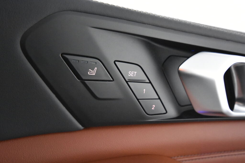 BMW X5 2024 G05 LCI xDrive50e M Sport Pro / Driving assistant Professional / Harman Kardon / Hieronta / 360 Kamerat / Soft Close