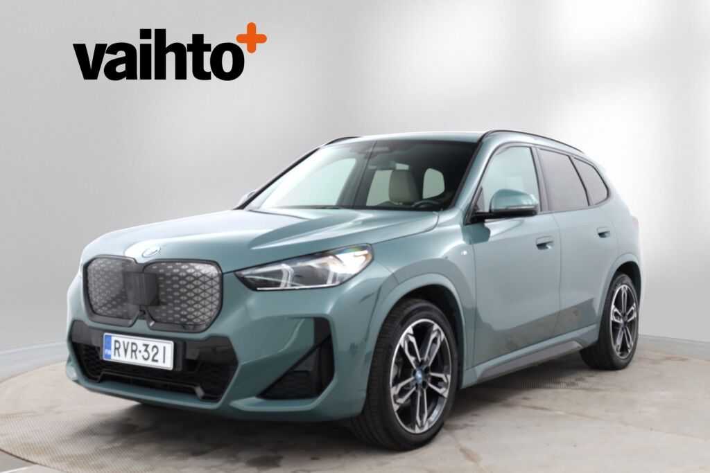 BMW iX1 2024 U11 20 eDrive Charged Edition / M-Sport / Tehdastakuu / Driving Assistant Professional / HUD / koukku / H&K / 360° /