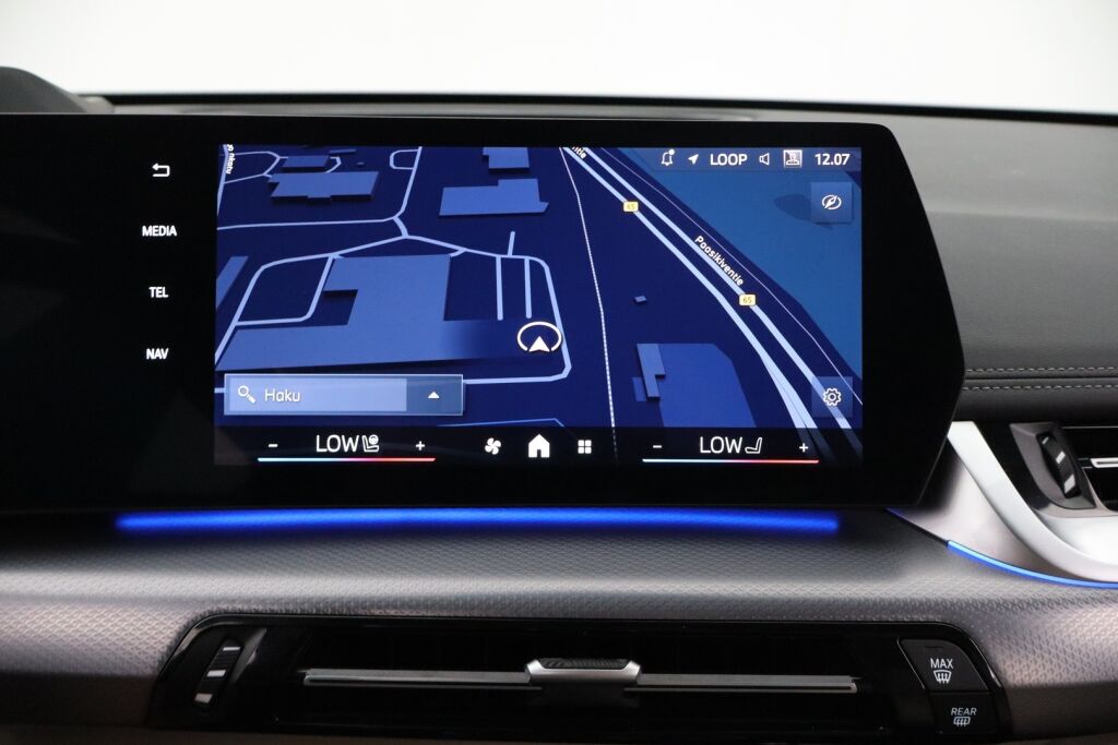 BMW iX1 2024 U11 20 eDrive Charged Edition / M-Sport / Tehdastakuu / Driving Assistant Professional / HUD / koukku / H&K / 360° /