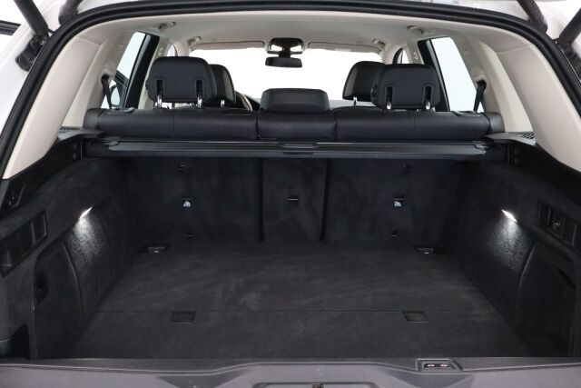 BMW X5 2020 G05 xDrive45e A / Huippuvarusteet! / Suomiauto / ACC / HUD / 360° / Laser / Tuuletetut Comfort-istuimet hieronnalla /