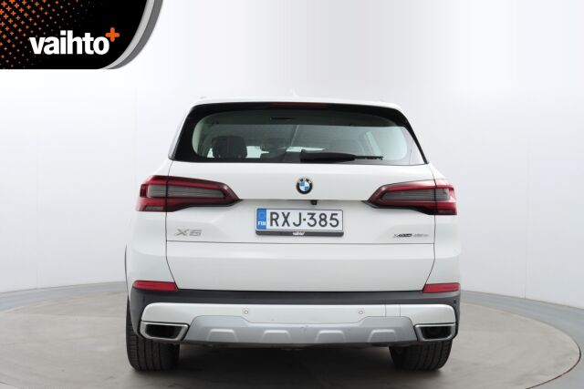 BMW X5 2020 G05 xDrive45e A / Huippuvarusteet! / Suomiauto / ACC / HUD / 360° / Laser / Tuuletetut Comfort-istuimet hieronnalla /