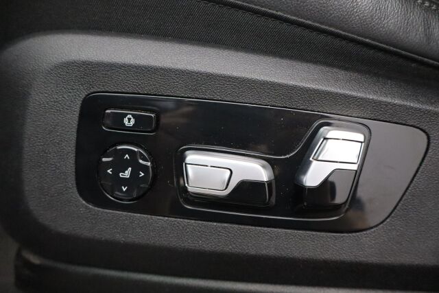 BMW X5 2020 G05 xDrive45e A / Huippuvarusteet! / Suomiauto / ACC / HUD / 360° / Laser / Tuuletetut Comfort-istuimet hieronnalla /