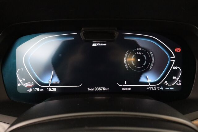 BMW X5 2020 G05 xDrive45e A / Huippuvarusteet! / Suomiauto / ACC / HUD / 360° / Laser / Tuuletetut Comfort-istuimet hieronnalla /