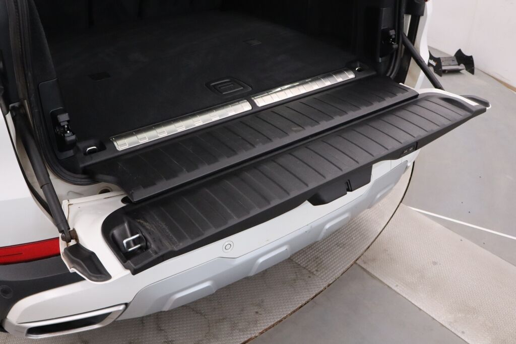 BMW X5 2020 G05 xDrive45e A / Huippuvarusteet! / Suomiauto / ACC / HUD / 360° / Laser / Tuuletetut Comfort-istuimet hieronnalla /