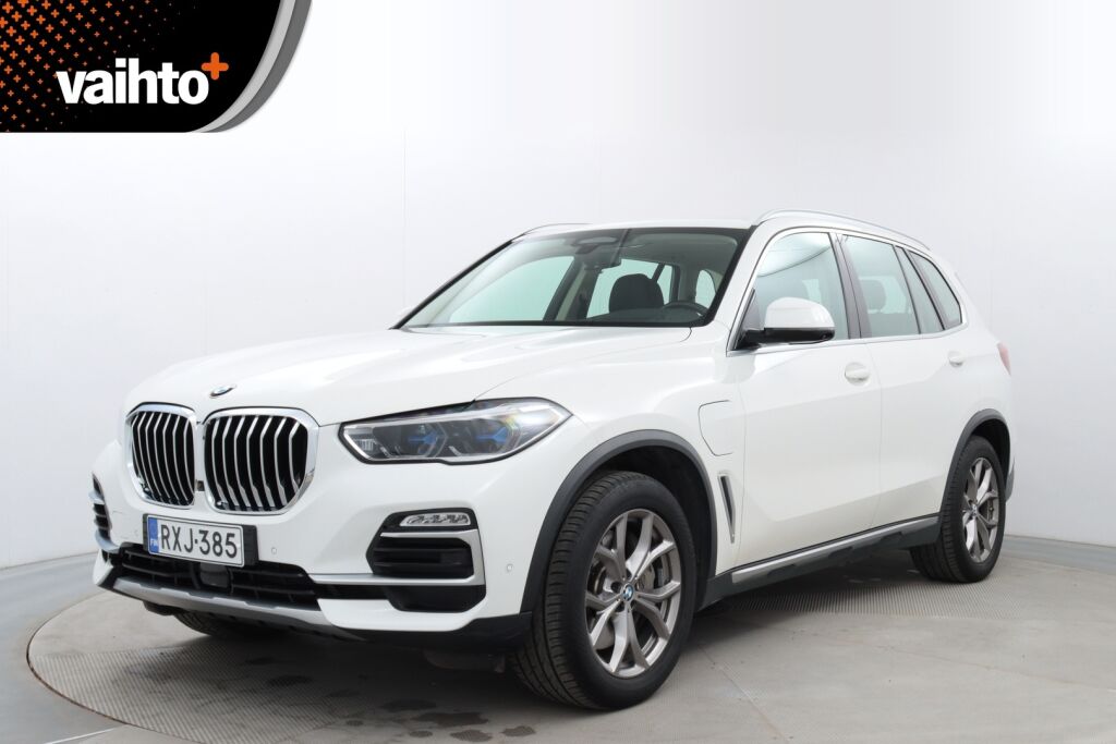 BMW X5 2020 G05 xDrive45e A / Huippuvarusteet! / Suomiauto / ACC / HUD / 360° / Laser / Tuuletetut Comfort-istuimet hieronnalla /