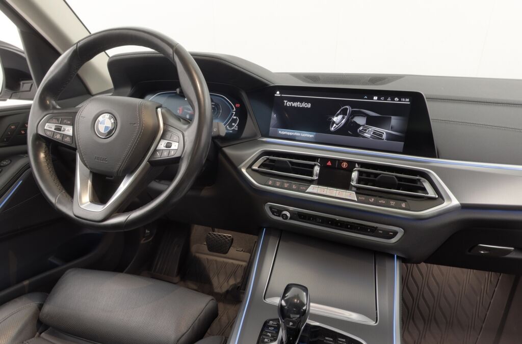 BMW X5 2020 G05 xDrive45e A / Huippuvarusteet! / Suomiauto / ACC / HUD / 360° / Laser / Tuuletetut Comfort-istuimet hieronnalla /