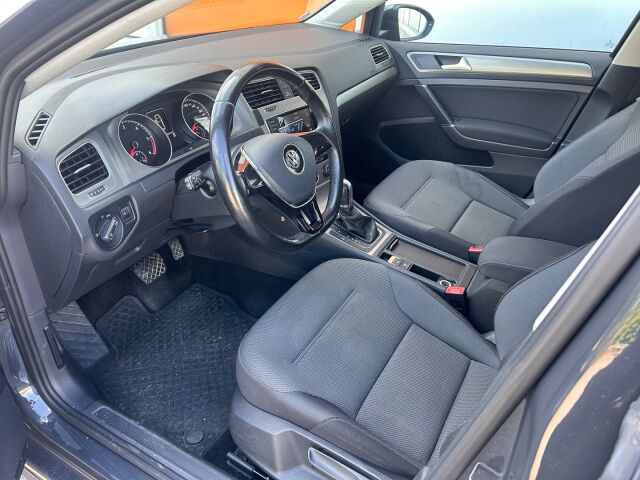 Volkswagen Golf 2014 Comfortline 1,6 TDI 77 kW (105 hv) BMT DSG-aut. 4-ov / Suomiauto / Juuri katsastettu / Lohko + sisälämmitin