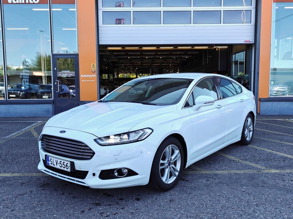 Ford Mondeo 2015 2,0 TDCi 180hv PowerShift Titanium Business 5D AWD / Suomiauto / Webasto / Lämpölasi / Navi / P.kamera / LEDit / Vakkari