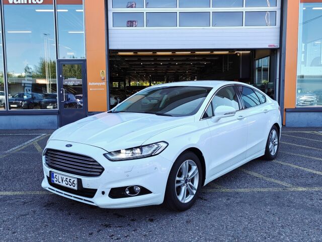 Ford Mondeo 2015 2,0 TDCi 180hv PowerShift Titanium Business 5D AWD / Suomiauto / Webasto / Lämpölasi / Navi / P.kamera / LEDit / Vakkari