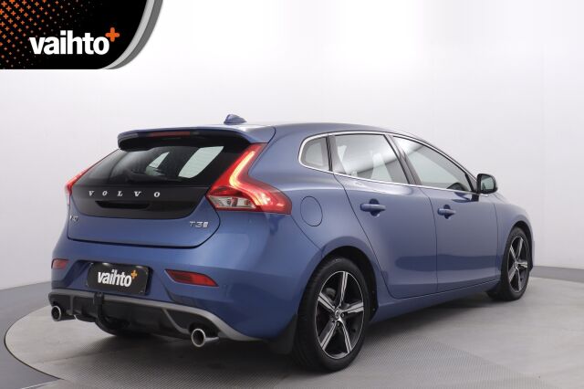 Volvo V40 2016 T3 R-Design aut / Suomiauto / Navi / Vetokoukku
