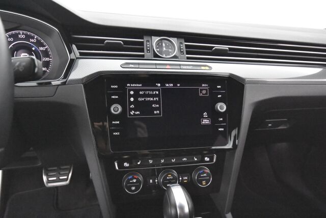Volkswagen Arteon 2018 R-Line Limited Edition 1,5 TSI EVO 110 kW (150 hv) DSG / Webasto / Acc / Digimittari / Koukku / Navi / ErgoComfort