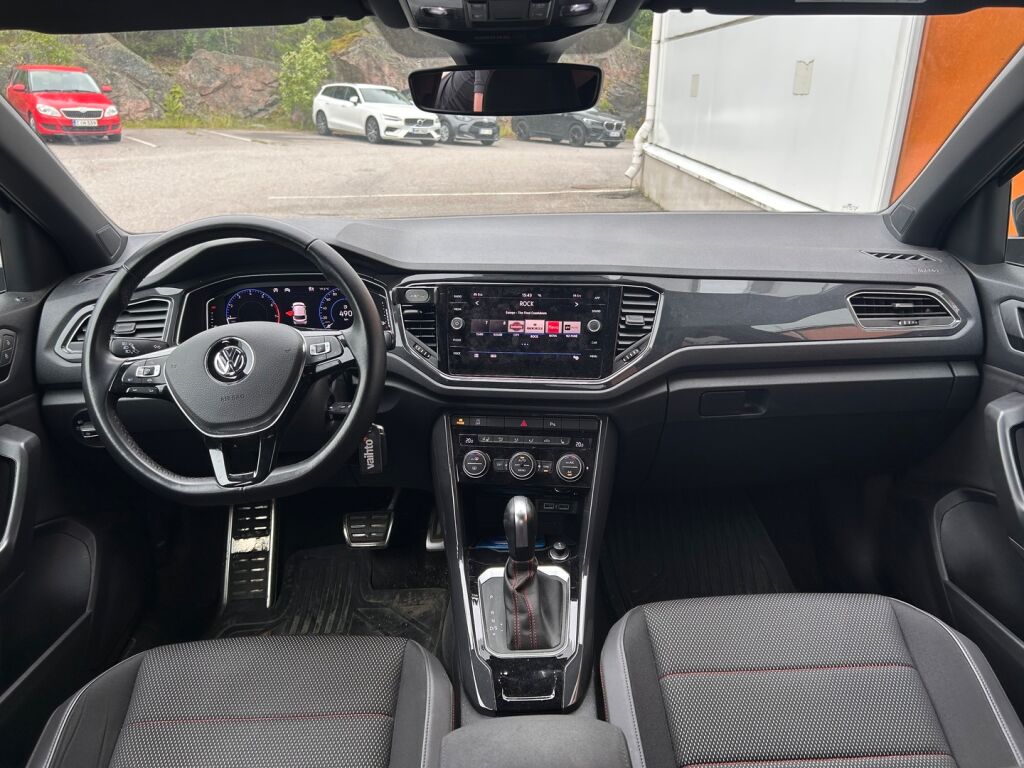 Volkswagen T-Roc 2020 Sport 1,5 TSI EVO 110 kW DSG-automaatti / 1-om. Suomiauto / ACC / Digimittaristo / Tutkat