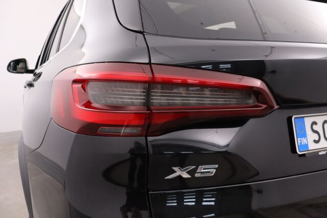 BMW X5 2020 G05 xDrive45e A / Laser-Led / Panorama / 360 kamera / Harman Kardon / Muistinahat / Navi /