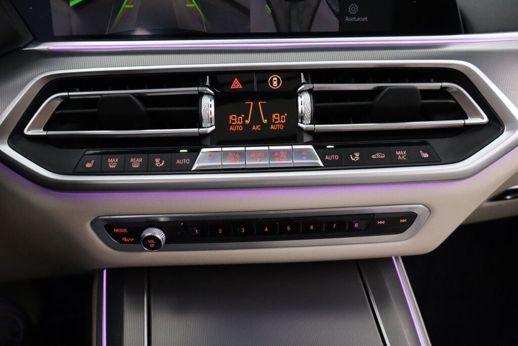 BMW X5 2020 G05 xDrive45e A / Laser-Led / Panorama / 360 kamera / Harman Kardon / Muistinahat / Navi /