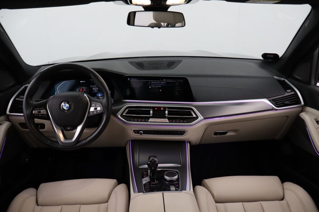 BMW X5 2020 G05 xDrive45e A / Laser-Led / Panorama / 360 kamera / Harman Kardon / Muistinahat / Navi /