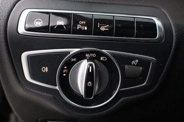 Mercedes-Benz C 2015 350 e A Premium Business / Adapt.Vakkari / HUD / BLIS / Burmester / Navi / Kattoluukku / - RAHOITUS TÄHÄN AUTOON VAIN 3.99% - 
