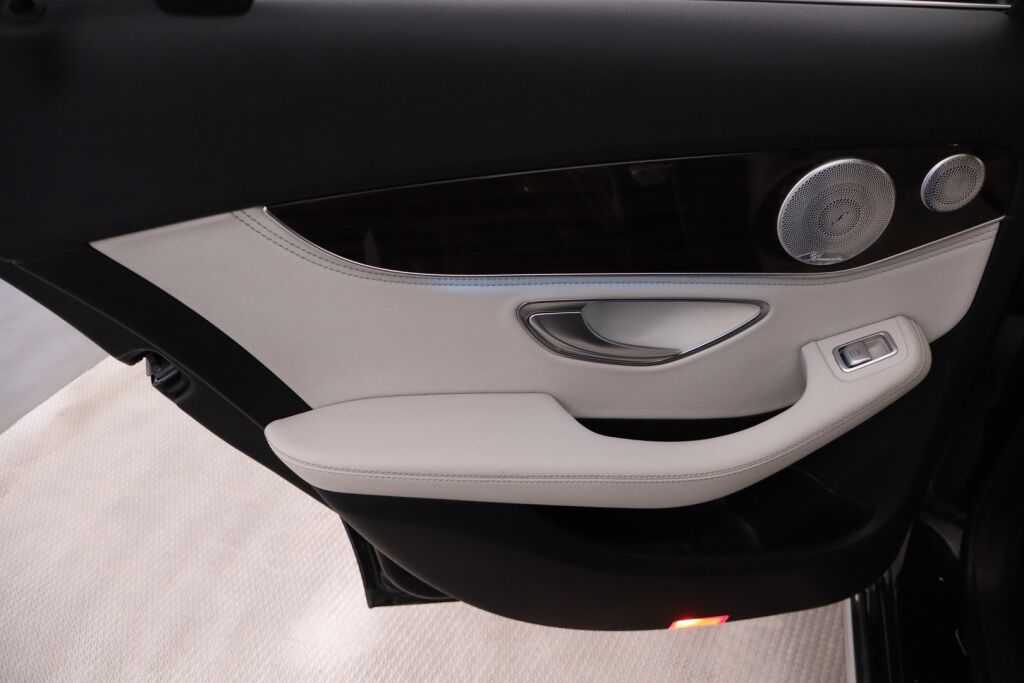 Mercedes-Benz C 2015 350 e A Premium Business / Adapt.Vakkari / HUD / BLIS / Burmester / Navi / Kattoluukku / - RAHOITUS TÄHÄN AUTOON VAIN 3.99% - 