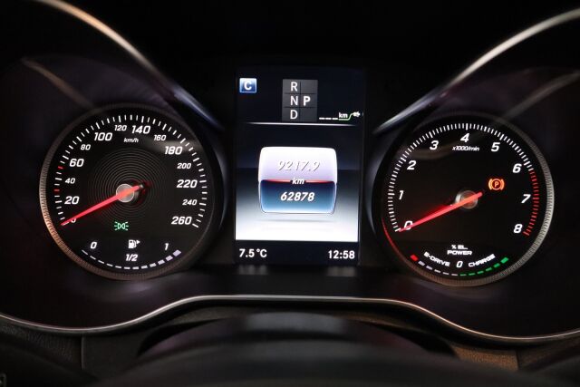 Mercedes-Benz C 2015 350 e A Premium Business / Adapt.Vakkari / HUD / BLIS / Burmester / Navi / Kattoluukku / - RAHOITUS TÄHÄN AUTOON VAIN 3.99% - 