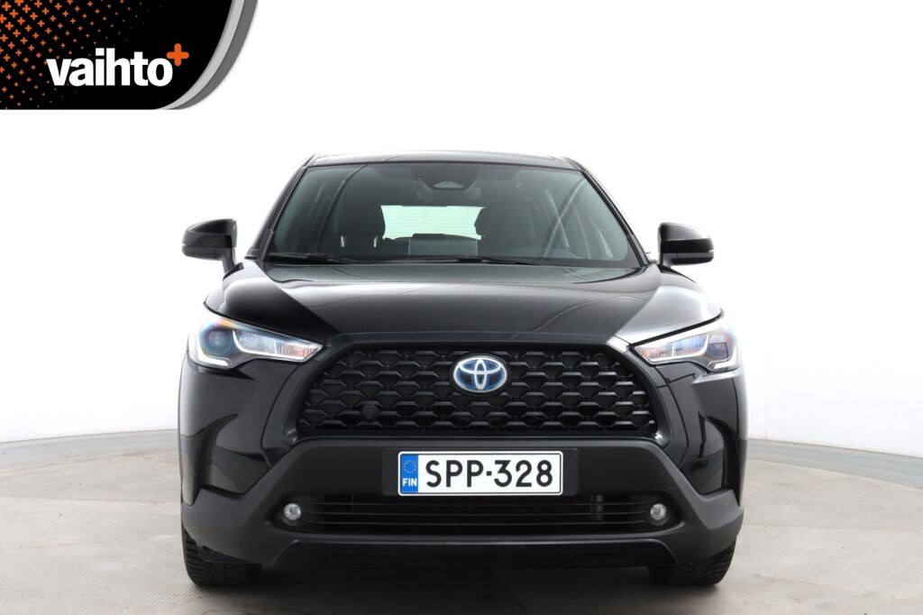 Toyota Corolla Cross 2023 2.0 Hybrid Active / Tehdastakuu / 1-Om. Suomiauto / ALV / Adapt. vakkari / P-Kamera / Navi / Ratinlämmitin / LEDit