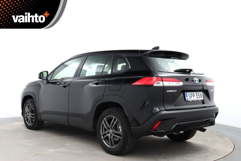 Toyota Corolla Cross 2023 2.0 Hybrid Active / Tehdastakuu / Alv-väh.kelp. / 1.omistaja / Adapt.vakkari / LED / P-kamera /