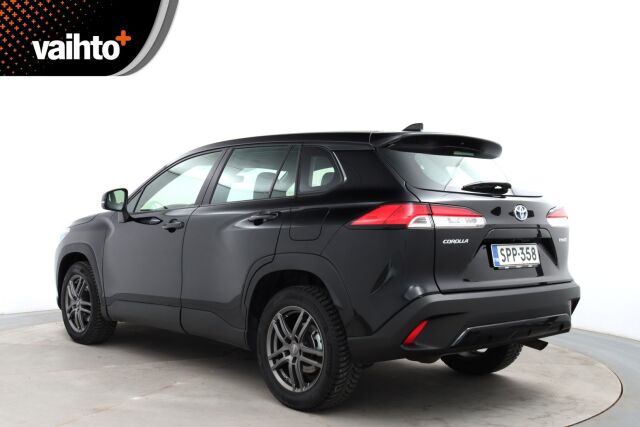 Toyota Corolla Cross 2023 2.0 Hybrid Active / Tehdastakuu / Alv-väh.kelp. / 1.omistaja / Adapt.vakkari / LED / P-kamera /