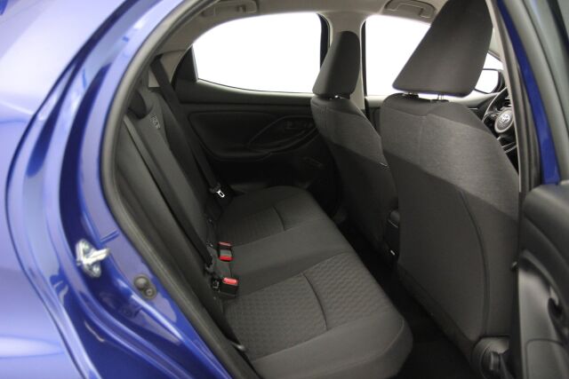 Toyota Yaris 2023 1,5 Hybrid Active / 1-Om. Suomiauto / ALV / ACC / P-Kamera / Lohkolämmitin