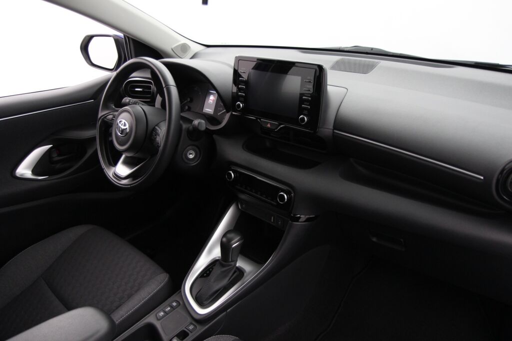 Toyota Yaris 2023 1,5 Hybrid Active / 1-Om. Suomiauto / ALV / ACC / P-Kamera / Lohkolämmitin