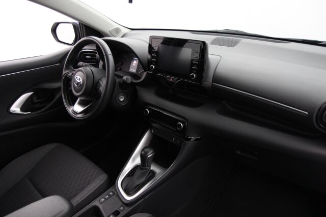 Toyota Yaris 2023 1,5 Hybrid Active / 1-Om. Suomiauto / ALV / ACC / P-Kamera / Lohkolämmitin