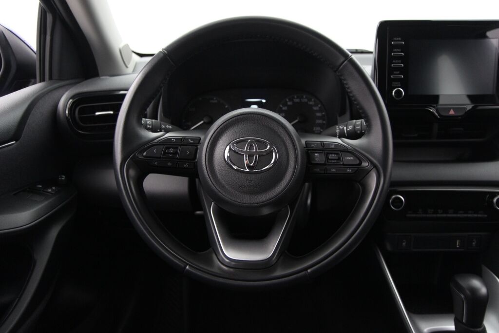 Toyota Yaris 2023 1,5 Hybrid Active / 1-Om. Suomiauto / ALV / ACC / P-Kamera / Lohkolämmitin