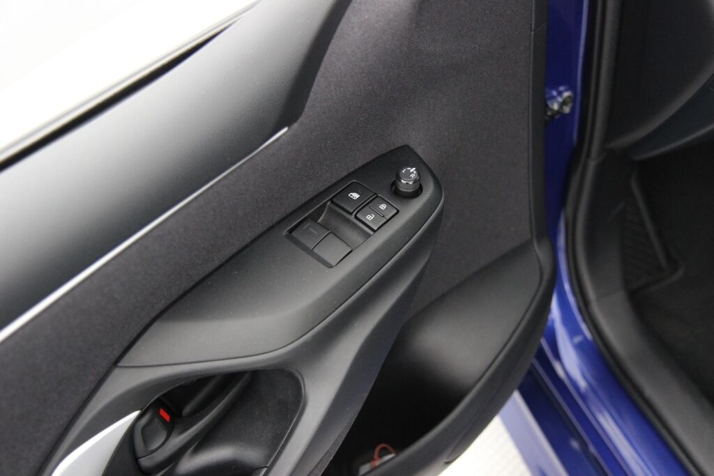 Toyota Yaris 2023 1,5 Hybrid Active / 1-Om. Suomiauto / ALV / ACC / P-Kamera / Lohkolämmitin