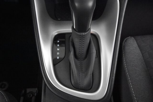 Toyota Yaris 2023 1,5 Hybrid Active / 1-Om. Suomiauto / Merkkihuollettu / ALV / ACC / P-Kamera / Lohkolämmitin