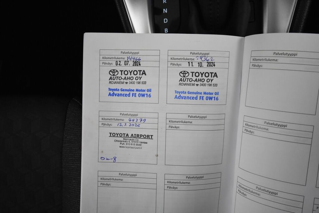 Toyota Yaris 2023 1,5 Hybrid Active / 1-Om. Suomiauto / Merkkihuollettu / ALV / ACC / P-Kamera / Lohkolämmitin