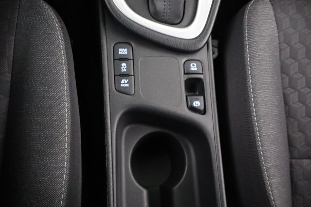 Toyota Yaris 2023 1,5 Hybrid Active 1-Om. Suomiauto / ALV / ACC / P-Kamera / Lohkolämmitin
