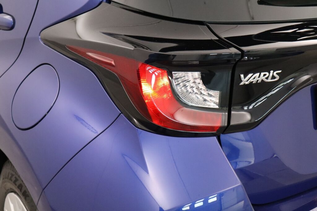 Toyota Yaris 2023 1,5 Hybrid Active 1-Om. Suomiauto / ALV / ACC / P-Kamera / Lohkolämmitin