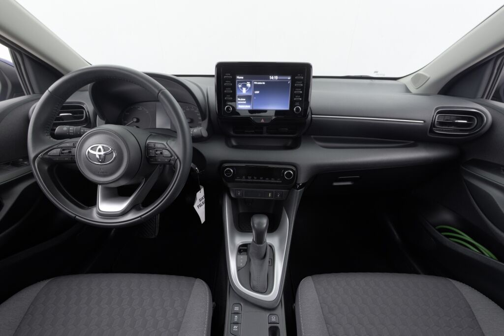 Toyota Yaris 2023 1,5 Hybrid Active 1-Om. Suomiauto / ALV / ACC / P-Kamera / Lohkolämmitin