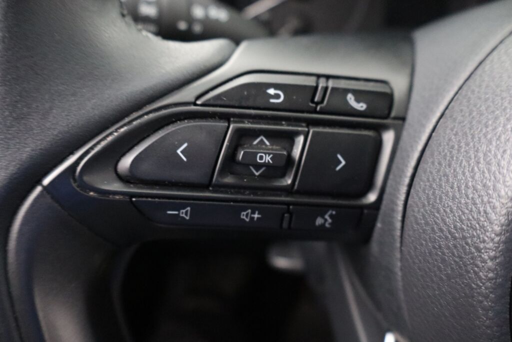 Toyota Yaris 2023 1,5 Hybrid Active 1-Om. Suomiauto / ALV / ACC / P-Kamera / Lohkolämmitin