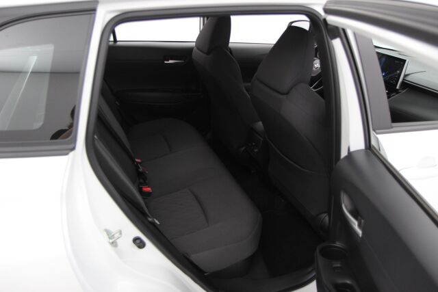 Toyota Corolla Cross 2023 2.0 Hybrid Active / Tehdastakuu / Suomiauto / 1-Omistaja / Alv-väh.kelp./ Adapt.vakkari / P-kamera /
