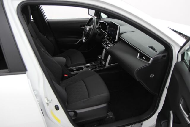 Toyota Corolla Cross 2023 2.0 Hybrid Active / Tehdastakuu / Suomiauto / 1-Omistaja / Alv-väh.kelp./ Adapt.vakkari / P-kamera /