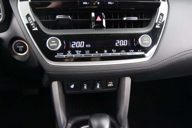 Toyota Corolla Cross 2023 2.0 Hybrid Active / Tehdastakuu / Suomiauto / 1-Omistaja / Alv-väh.kelp./ Adapt.vakkari / P-kamera /